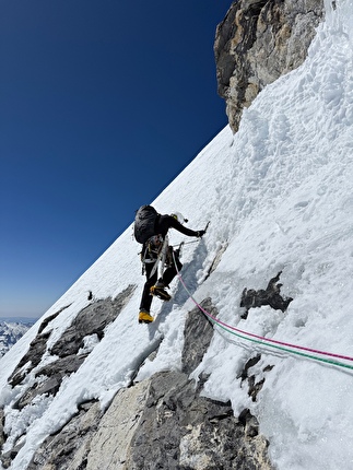 Kimshung, Nepal - La prima salita del Kimshung in Nepal (François Cazzanelli, Beppe Vidoni, Lucas Waldner e Benjamin Zörer, 20 ottobre 2025)