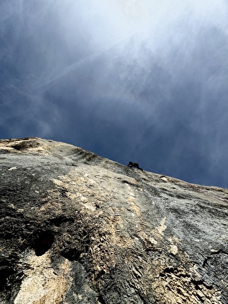 SuPer Nava, Sas da la Luna, Dolomiti, Maurizio Davarda, Martin Giovanazzi, Elio Mazzalai - Elio Mazzalai sul quinto tiro di 'SuPer Nava', Sas da la Luna, Dolomiti (Maurizio Davarda, Martin Giovanazzi, Elio Mazzalai, 2024-2025). SuPer Nava, Sas da la Luna, Dolomiti, Maurizio Davarda, Martin Giovanazzi, Elio Mazzalai - Elio Mazzalai sul quinto tiro di 'SuPer Nava', Sas da la Luna, Dolomiti (Maurizio Davarda, Martin Giovanazzi, Elio Mazzalai, 2024-2025).
