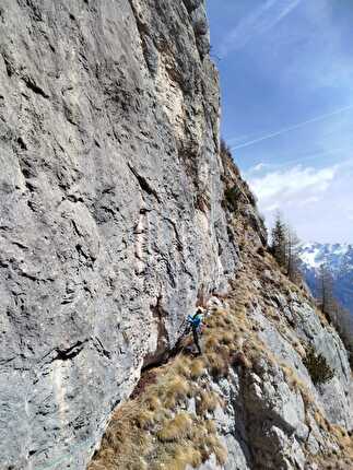 Corno del Framont, Moiazza, Dolomiti, Nicholas Farenzena, Gabriele Walicki - L'apertura di 'Baila Morena': attacco