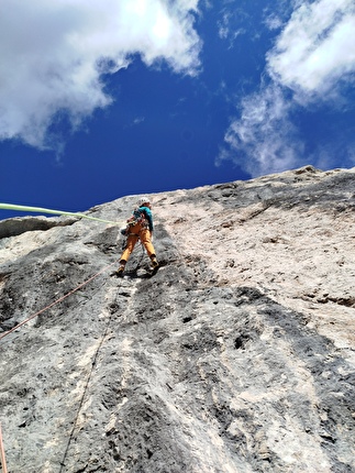 Corno del Framont, Moiazza, Dolomiti, Nicholas Farenzena, Gabriele Walicki - L'apertura di 'Baila Morena': terzo tiro