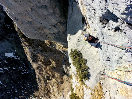 Corno del Framont, Moiazza, Dolomiti, Nicholas Farenzena, Gabriele Walicki - L'apertura di 'Baila Morena': terzo tiro