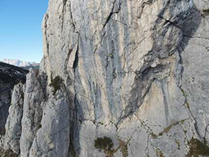 Corno del Framont, Moiazza, Dolomiti, Nicholas Farenzena, Gabriele Walicki - L'apertura di 'Baila Morena': quarto tiro (Corno del Framont, Moiazza, Dolomiti)