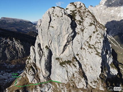 Corno del Framont, Moiazza, Dolomiti, Nicholas Farenzena, Gabriele Walicki - Corno del Framont (Moiazza, Dolomiti) e l'accesso alla via 'Baila Morena'