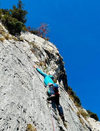 Monte Cimo Pala del Boral, Val d'Adige - Sarah Haase sul quinto tiro di 'Girl' alla Pala del Boral, Monte Cimo, Val d'Adige Monte Cimo Pala del Boral, Val d'Adige - Sarah Haase sul quinto tiro di 'Girl' alla Pala del Boral, Monte Cimo, Val d'Adige