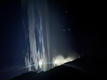 Pizzo Sella, Sicilia, Emanuele Andreozzi, Massimo Faletti, Andrea Gremes - Luna piena vista da 'Respect the Nature', Avancorpo di Pizzo della Sella, Sicilia (Emanuele Andreozzi, Massimo Faletti, Andrea Gremes, 02-03/11/2025)