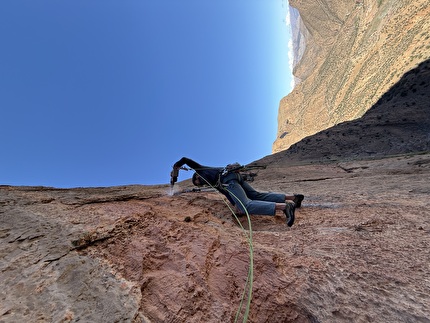 Tuyat Taghia Morocco, Filippo Colombo, Andrea Giglioli, Enrico Pession, Matteo Michetti - The first ascent of 'Caccia al Tesoro' on the NE Face of Tuyat at Taghia in Morocco (Filippo Colombo, Andrea Giglioli, Enrico Pession, Matteo Michetti 20/10 - 5/11/2025)
