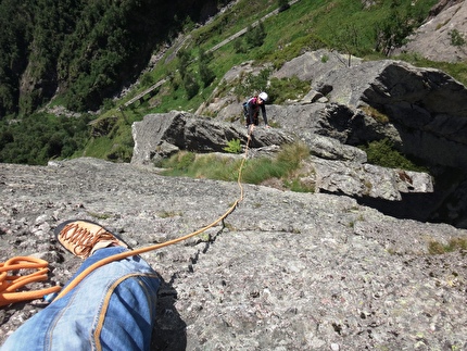 Pinnacolo di Maslana, Valbondione, Cristina Oldrati, Matteo Rivadossi - Ultimi metri del quinto tiro prima della vetta su 'Il Gatto e la Volpe', Pinnacolo di Maslana, Valbondione (Cristina Oldrati, Matteo Rivadossi, 29/06/2025)