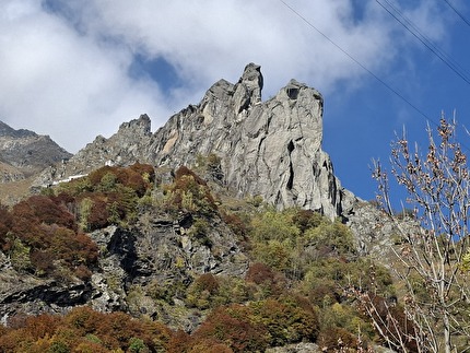 Pinnacolo di Maslana, Valbondione, Cristina Oldrati, Matteo Rivadossi - Il Pinnacolo da sud-ovest, 'Il Gatto e la Volpe', Pinnacolo di Maslana, Valbondione (Cristina Oldrati, Matteo Rivadossi, 29/06/2025)