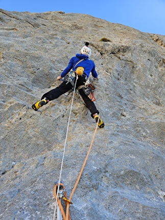 Picos de Europa, Eneko Pou, Iker Pou - L'apertura di 'Vicios Ocultos' (7c+?/285m) al Tiro Pedabejo (2189m) nei Picos de Europa (Eneko Pou, Iker Pou 2025)