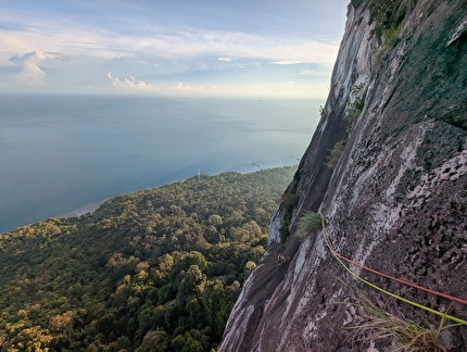 Dragon Horns, Tioman Island, Malaysia, Johannes Malchow, Sebastian Eifler - The first ascent of 'Benjo-Delight', Dragon Horns, Tioman Island, Malaysia (Johannes Malchow, Seb Eifler, 2025) Dragon Horns, Tioman Island, Malaysia, Johannes Malchow, Sebastian Eifler - The first ascent of 'Benjo-Delight', Dragon Horns, Tioman Island, Malaysia (Johannes Malchow, Seb Eifler, 2025)