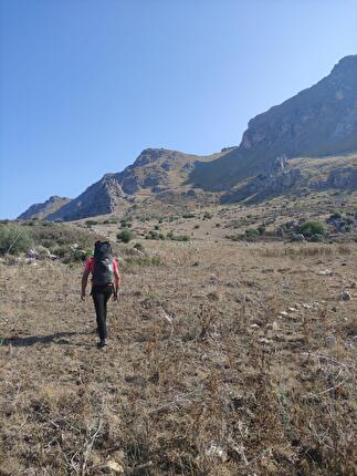Pizzo Lungo, Monti di Calamigna, Sicilia, Massimo Flaccavento, Claudio Trovato - L'apertura di 'Il fuoco dell’anima' al Pizzo Lungo, Monti di Calamigna, Sicilia (Massimo Flaccavento, Claudio Trovato 2024) 