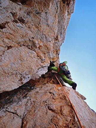 Punta Narciso, Pizzo Vuturo, Sicilia, Emanuele Andreozzi, Massimo Faletti - L'apertura di 'Via del Papà' alla Punta Narciso, Pizzo Vuturo, Sicilia (Emanuele Andreozzi, Massimo Faletti 06/11/2025)