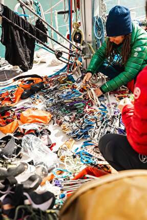 Groenlandia, Graah Fjord, Fiordo di Skjoldungen, Naomie Bürki, Pauline Laubscher, Gianna Müller, Caro North, Lea Schneider, Melanie Tenorio, Ramona Volken, Ramona Waldner - SAC Spedizione Groenlandia 2025 a Graah Fjord e Fiordo di Skjoldungen (Naomie Bürki, Pauline Laubscher, Gianna Müller, Caro North, Lea Schneider, Melanie Tenorio, Ramona Volken, Ramona Waldner) Groenlandia, Graah Fjord, Fiordo di Skjoldungen, Naomie Bürki, Pauline Laubscher, Gianna Müller, Caro North, Lea Schneider, Melanie Tenorio, Ramona Volken, Ramona Waldner - SAC Spedizione Groenlandia 2025 a Graah Fjord e Fiordo di Skjoldungen (Naomie Bürki, Pauline Laubscher, Gianna Müller, Caro North, Lea Schneider, Melanie Tenorio, Ramona Volken, Ramona Waldner)