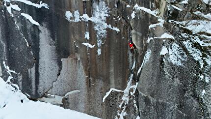 Val di Riva, Valle Aurina, Simon Gietl, Manuel Oberarzbacher - L'apertura di 'Argos' in Val di Riva, Valle Aurina (Simon Gietl, Manuel Oberarzbacher 23-24/11/2025)