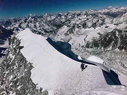 Changla Khang West, Nepal, Alex Hansen, Benjamin Lieber - The first ascent of Changla Khang West (6233m) in Nepal (Alex Hansen, Benjamin Lieber, November 2025). The pair climbed the mountain alpine style over a period of five days via the Southwest Ridge (1200m, WI4 M4). 
