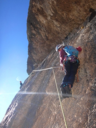 Monte Cimo, Sass de Mesdì, Val Adige, Brentino, Beniamino Giori, Cristina Oldrati, Matteo Rivadossi - Sui coralli del sesto tiro di 'Te lo do io il Brentino!', Monte Cimo, Sass de Mesdì, Val Adige, Brentino (Beniamino Giori, Cristina Oldrati, Matteo Rivadossi, 8-13-19/11/2025) Monte Cimo, Sass de Mesdì, Val Adige, Brentino, Beniamino Giori, Cristina Oldrati, Matteo Rivadossi - Sui coralli del sesto tiro di 'Te lo do io il Brentino!', Monte Cimo, Sass de Mesdì, Val Adige, Brentino (Beniamino Giori, Cristina Oldrati, Matteo Rivadossi, 8-13-19/11/2025)