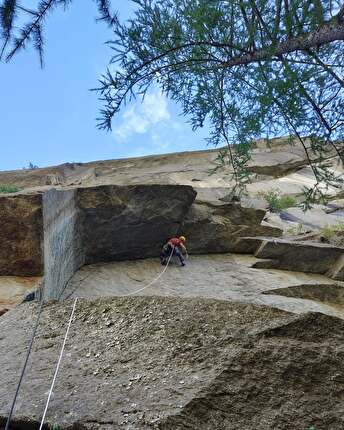 Il merlo libero, Valle Orco, Marcello Bombardi, Davide Gyppaz - La prima libera di 'Il merlo libero' alla Parete degli Archi Neri in Valle dell'Orco (Marcello Bombardi, Davide Gyppaz 14/09/2025 Il merlo libero, Valle Orco, Marcello Bombardi, Davide Gyppaz - La prima libera di 'Il merlo libero' alla Parete degli Archi Neri in Valle dell'Orco (Marcello Bombardi, Davide Gyppaz 14/09/2025