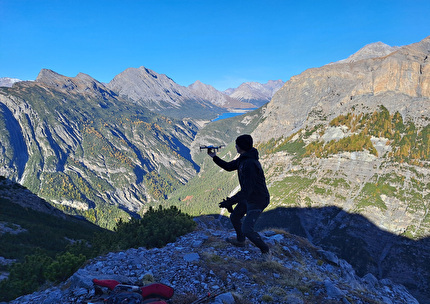 Orme di dinosauri Parco Nazionale dello Stelvio, Valle di Fraele - Le impronte di dinosauri in Valle di Fraele, Parco Nazionale dello Stelvio, scoperte a settembre 2025 dal fotografo Elio Della Ferrera Orme di dinosauri Parco Nazionale dello Stelvio, Valle di Fraele - Le impronte di dinosauri in Valle di Fraele, Parco Nazionale dello Stelvio, scoperte a settembre 2025 dal fotografo Elio Della Ferrera