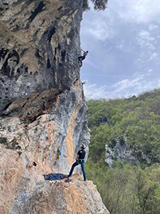 Ginedryo Collepardo drytooling - Elisa Massardi su 'Armi acciao e malattie' a Ginedryo, Collepardo