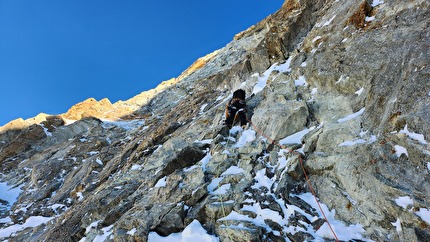 Dent Blanche, Olivier Kolly, Filippo Sala, Silvan Schüpbach - L'apertura di 'Le clin d’œil' sul Dent Blanche (4357m), Svizzera (Olivier Kolly, Filippo Sala, Silvan Schüpbach 28-29/12/2025)