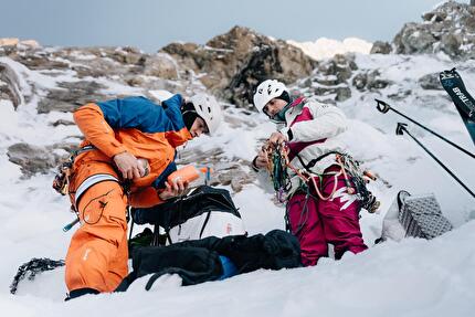 Barre des Écrins, Antoine Bouqueret, Charles Dubouloz - Charles Dubouloz e Antoine Bouqueret, avvicinamento alla Sud della Barre des Écrins Barre des Écrins, Antoine Bouqueret, Charles Dubouloz - Charles Dubouloz e Antoine Bouqueret, avvicinamento alla Sud della Barre des Écrins