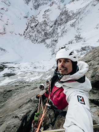 Barre des Écrins, Antoine Bouqueret, Charles Dubouloz - Terzo giorno sulla 'Diretta Gamma' alla Barre des Écrins (Antoine Bouqueret, Charles Dubouloz 28-31/12/2025) Barre des Écrins, Antoine Bouqueret, Charles Dubouloz - Terzo giorno sulla 'Diretta Gamma' alla Barre des Écrins (Antoine Bouqueret, Charles Dubouloz 28-31/12/2025)