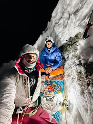 Invernale della Diretta Gamma alla Barre des Écrins per Antoine Bouqueret e Charles Dubouloz