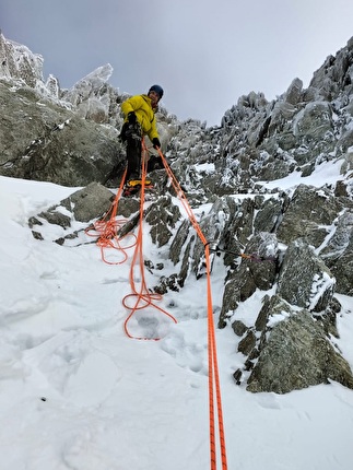 Rognon Vaudano, Monte Bianco, Niccolò Bruni, Federica Furia - L'apertura di 'Veloce Veloce 2.0' al Rognon Vaudano, Monte Bianco (Niccolò Bruni, Federica Furia, 26/12/2025) Rognon Vaudano, Monte Bianco, Niccolò Bruni, Federica Furia - L'apertura di 'Veloce Veloce 2.0' al Rognon Vaudano, Monte Bianco (Niccolò Bruni, Federica Furia, 26/12/2025)