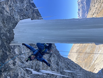 Cascade de Saute Aure, Melvin Bou, Kilian Moni, Raphael Olbrecht - The first ascent of 'Saute Aure et God Homme' at Cascade de Saute Aure at Dévoluy, France (Melvin Bou, Kilian Moni, Raphael Olbrecht 06-07/01/2026)