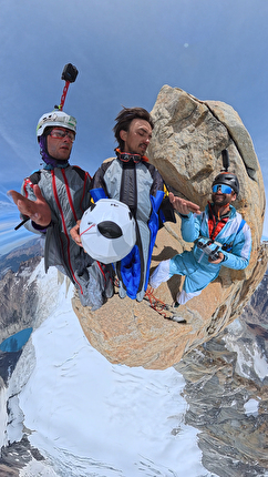 First Fitz Roy BASE jump by Boris Egorov, Konstantin Jäämurd, Vladimir Murzaev