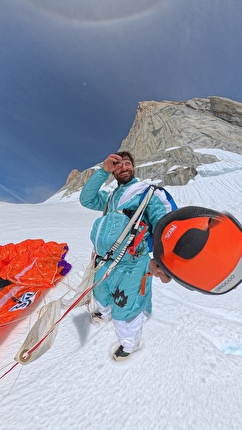 Fitz Roy Patagonia BASE jump, Boris Egorov, Konstantin Jäämurd, Vladimir Murzaev - Il primo BASE jump dal Fitz Roy (Cerro Chaltén) in Patagonia (Boris Egorov, Konstantin Jäämurd, Vladimir Murzaev 07/01/2026)