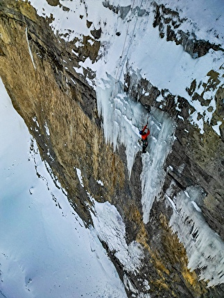 Roc de Garnesier, Dévoluy, France, Melvin Bou, Kilian Moni - Making the first ascent of 'Une histoire d'amitié' on the west face of Roc de Garnesier, Dévoluy, France (Melvin Bou, Kilian Moni 20/01/2026)