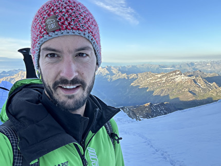 Daniele Matterazzo verso la vetta dell’Ojos del Salado in Cile