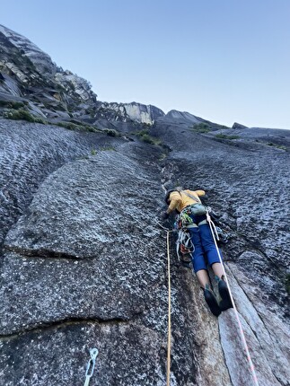 La Zaranda, Patagonia, Cile, Raimundo De Andraca, Fernanda Carabias - La prima salita di 'Sin obstáculos no hay camino' su La Zaranda, Patagonia, Cile (Raimundo De Andraca, Fernanda Carabias)