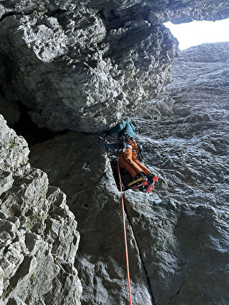 Mezza Luna Vallaccia, Dolomiti, Emanuele Andreozzi, Fabio Tamanini - L'apertura di 'Misty Mountain' alla parete nord della Mezza Luna in Vallaccia, Dolomiti (Emanuele Andreozzi, Fabio Tamanini 28/12/2025)