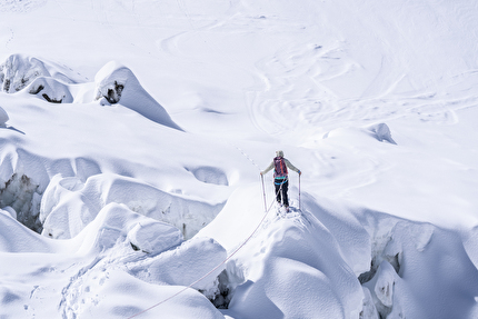 Ferrino Syndicat National des Guides de Montagne - Ferrino sigla una partnership triennale con il Syndicat National des Guides de Montagne