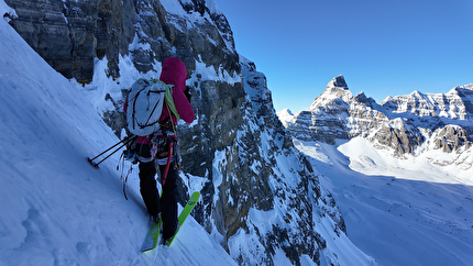Mount Deltaform Canada, Brette Harrington, Christina Lustenberger, Gee Pierrel - La prima discesa con gli sci del North Glacier di Mount Deltaform in Canada (Brette Harrington, Christina Lustenberger, Gee Pierrel 18/01/2026)