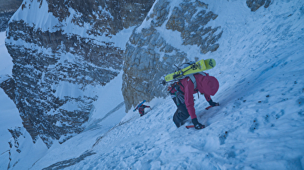 Mount Deltaform Canada, Brette Harrington, Christina Lustenberger, Gee Pierrel - La prima discesa con gli sci del North Glacier di Mount Deltaform in Canada (Brette Harrington, Christina Lustenberger, Gee Pierrel 18/01/2026)
