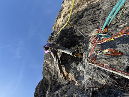 Petit Petò, parete del Covelo, Valle del Sarca - L'apertura di 'Petit Petò' alla parete del Covelo in Valle del Sarca (Martin Giovanazzi, Elio Mazzalai, Sebastiano Merz, Mauro Zanon 2025)