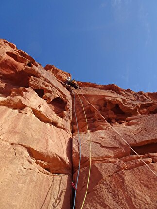 Wadi Rum, Jordan, Nate Mankovich, Manuel López, Alvaro Vernich - The first ascent of 'Yantibih Lak' on the west face of Jebel Kazhali in Wadi Rum, Jordan (Nate Mankovich, Manuel López, Alvaro Vernich 31/01, 01/02/2026)