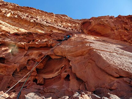 Wadi Rum, Jordan, Nate Mankovich, Manuel López, Alvaro Vernich - The first ascent of 'Yantibih Lak' on the west face of Jebel Kazhali in Wadi Rum, Jordan (Nate Mankovich, Manuel López, Alvaro Vernich 31/01, 01/02/2026)
