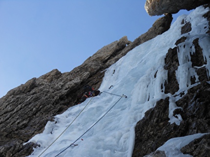 Cima Brenta, Dolomiti di Brenta, Tomas Franchini, Silvestro Franchini - L'apertura di 'La via che non c’è' alla Cima Brenta, Dolomiti di Brenta (Tomas Franchini, Silvestro Franchini 02/06/2012) Cima Brenta, Dolomiti di Brenta, Tomas Franchini, Silvestro Franchini - L'apertura di 'La via che non c’è' alla Cima Brenta, Dolomiti di Brenta (Tomas Franchini, Silvestro Franchini 02/06/2012)