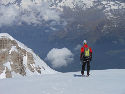 Cima Brenta, Dolomiti di Brenta, Tomas Franchini, Silvestro Franchini - L'apertura di 'La via che non c’è' alla Cima Brenta, Dolomiti di Brenta (Tomas Franchini, Silvestro Franchini 02/06/2012) Cima Brenta, Dolomiti di Brenta, Tomas Franchini, Silvestro Franchini - L'apertura di 'La via che non c’è' alla Cima Brenta, Dolomiti di Brenta (Tomas Franchini, Silvestro Franchini 02/06/2012)