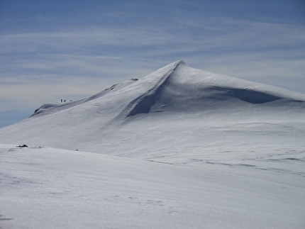 Cima Brenta, Dolomiti di Brenta, Tomas Franchini, Silvestro Franchini - L'apertura di 'La via che non c’è' alla Cima Brenta, Dolomiti di Brenta (Tomas Franchini, Silvestro Franchini 02/06/2012) Cima Brenta, Dolomiti di Brenta, Tomas Franchini, Silvestro Franchini - L'apertura di 'La via che non c’è' alla Cima Brenta, Dolomiti di Brenta (Tomas Franchini, Silvestro Franchini 02/06/2012)