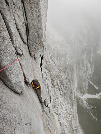 Valle di Cochamó Cile, Cerro Walwalun, Mirco Grasso, Jernej Kruder - L'apertura di 'Tarock' sul Cerro Walwalün in Valle Cochamó, Cile (Mirco Grasso, Jernej Kruder 02/2026)