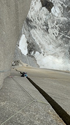 Torres del Paine, Chile, Tommy Caldwell, Siebe Vanhee - Siebe Vanhee making the 24-hour free ascent of 'South African route' on the Central Tower of Paine in Patagonia on 13-14/02/2026 with Tommy Caldwell