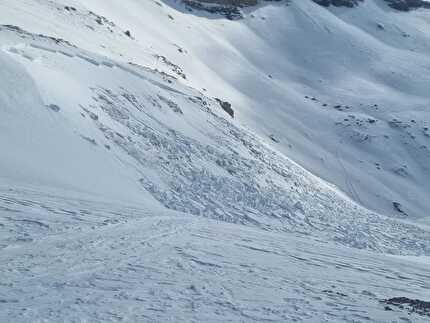 Dolomiti scialpinismo - Dolomiti scialpinismo: il pianoro sotto il Piz Boè andando alla Val Mesdì