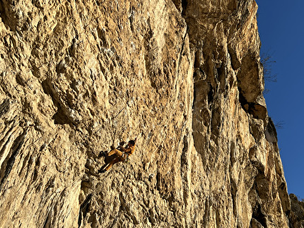 Luca Bacer - Luca Bacer su 'Marionetta' (8b+) a Mišja Peč in Slovenia Luca Bacer - Luca Bacer su 'Marionetta' (8b+) a Mišja Peč in Slovenia