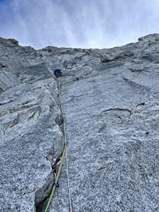Aiguille Orientale du Soreiller, Écrins - The first ascent of 'Y’a comme un pecker dans la soupe' on the north face Aiguille Orientale du Soreiller in the Écrins massif (Melvin Bou, Kilian Moni, Étienne Poteaux 2-3/03/2026)
