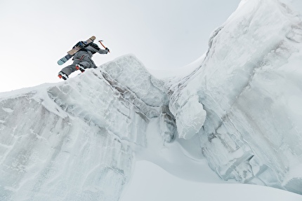 Samuel Anthamatten - Sam Anthamatten entra nel team skimo La Sportiva. L’atleta svizzero Samuel Anthamatten rappresenterà il brand nel segmento touring e contribuirà allo sviluppo prodotto con il team R&D